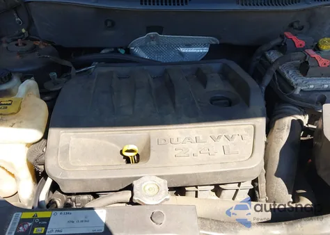 2014 Jeep Compass Latitude z USA, uszkodzony, nr VIN 1C4NJDEB0ED621677